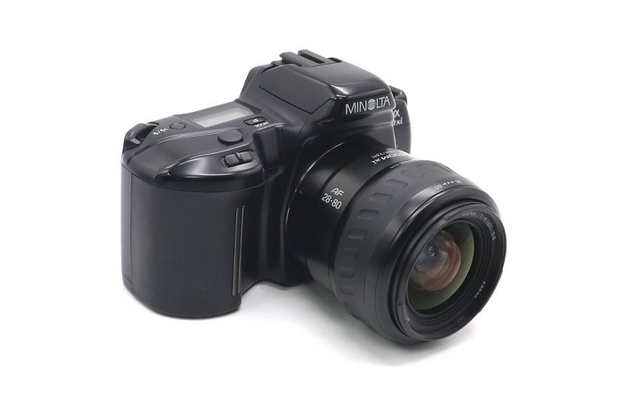 Minolta Alpha 3xi kit 28-80mm (Japan, 1991)