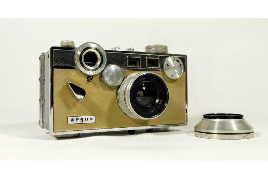 Argus C3 + Lens 4.5/35mm (USA, 1961)