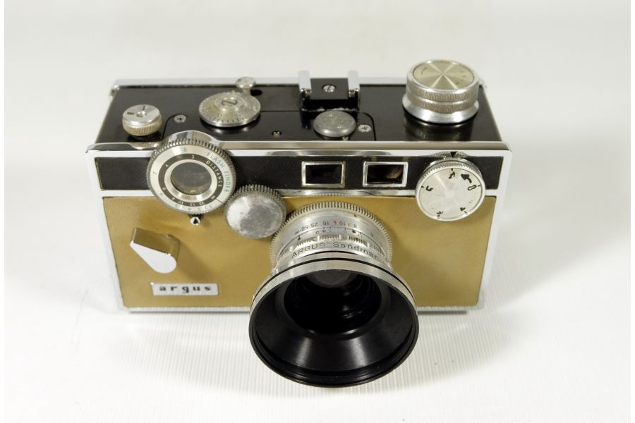 Argus C3 + Lens 4.5/35mm (USA, 1961)