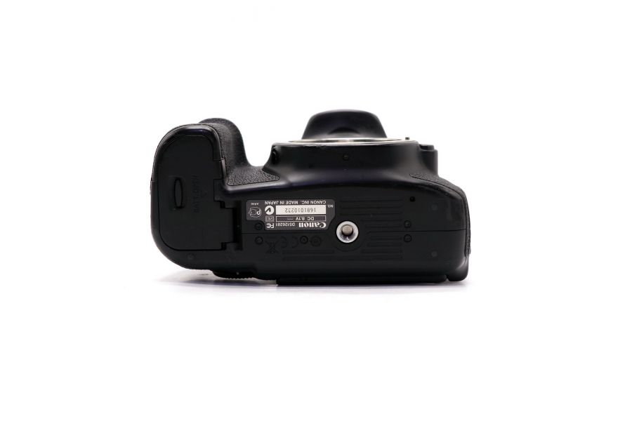 Canon EOS 60D body в упаковке (пробег 12785 кадров)