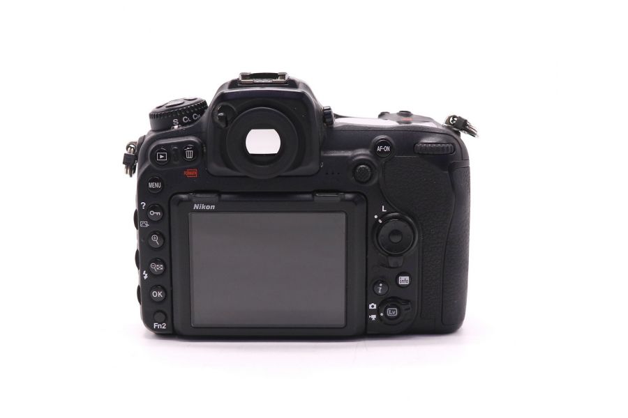 Nikon D500 body (пробег 31360 кадров)