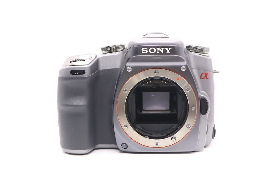 Sony Alpha DSLR-A100 body (серый)