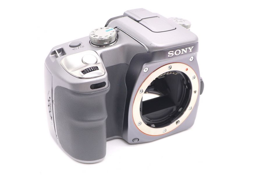 Sony Alpha DSLR-A100 body (серый)