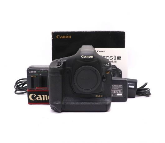 Canon EOS 1Ds Mark III body в упаковке