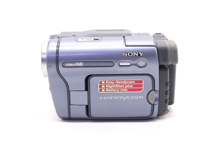 Видеокамера Sony CCD-TRV228E в упаковке