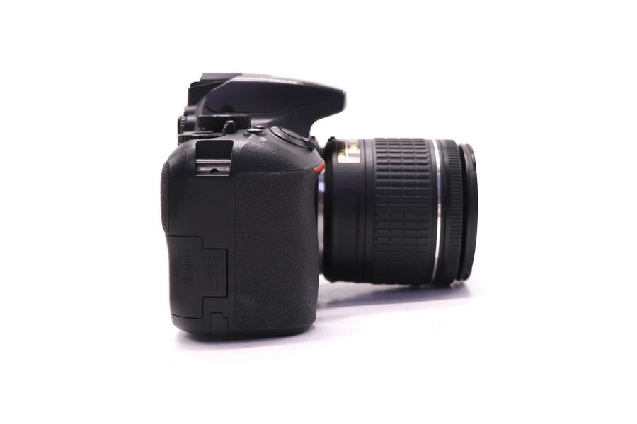 Фотокамера Nikon D3500 kit (пробег 9065 кадров)
