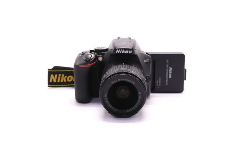 Фотокамера Nikon D3500 kit (пробег 9065 кадров)