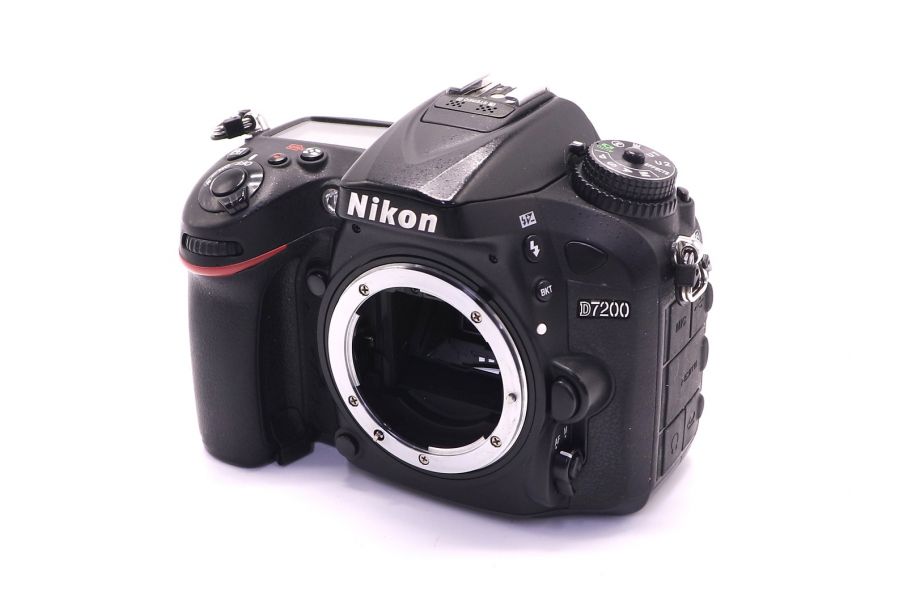 Nikon D7200 body в упаковке (пробег 225950 кадров)
