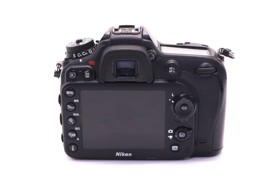 Nikon D7200 body в упаковке (пробег 225950 кадров)