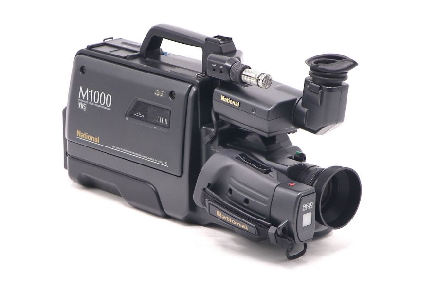 Видеокамера National M1000