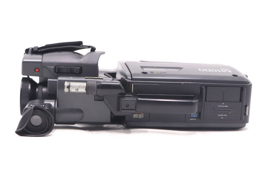 Видеокамера National M1000