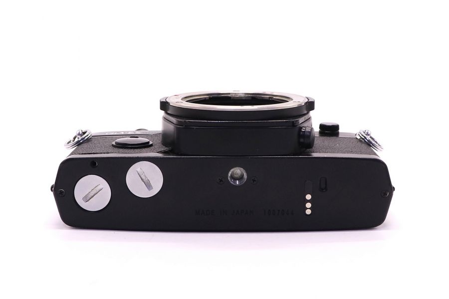 Olympus OM-2S Program body