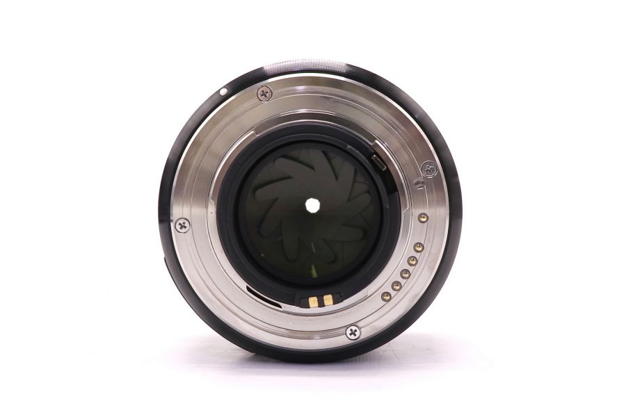 Sigma AF 30mm f/1.4 DC Art Pentax K в упаковке