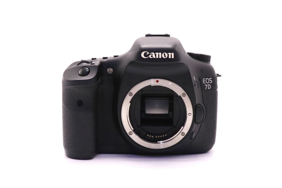 Canon EOS 7D body (пробег 15425 кадров)