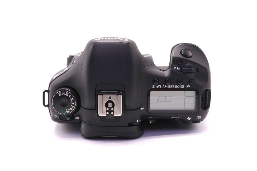 Canon EOS 7D body (пробег 15425 кадров)