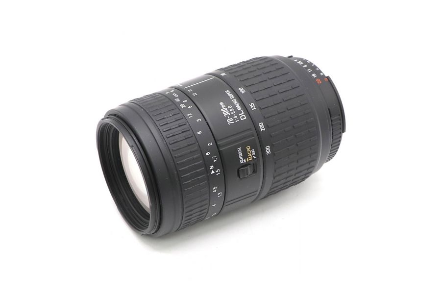 Sigma AF 70-300mm f/4-5.6 DL Macro Super for Nikon F в упаковке