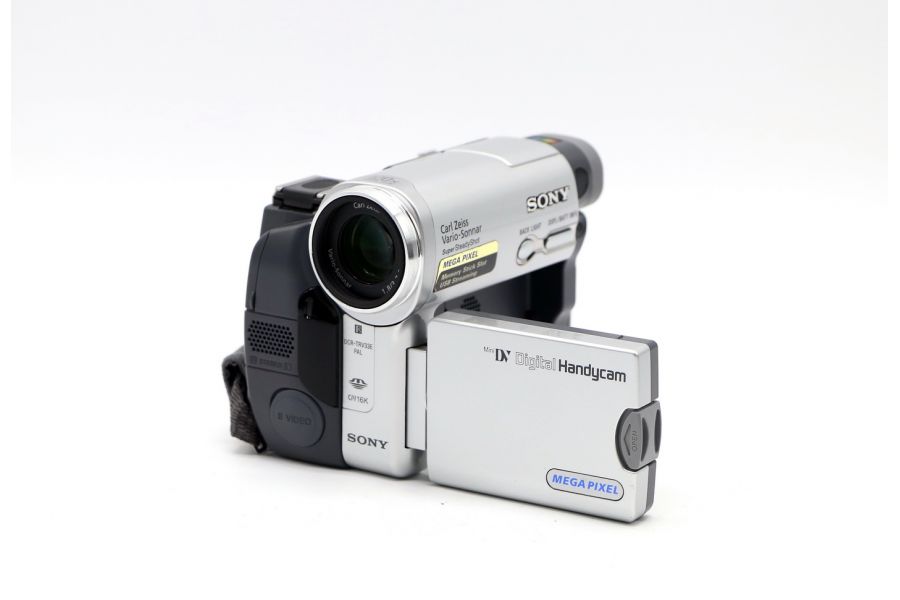 Видеокамера Sony DCR-TRV33E