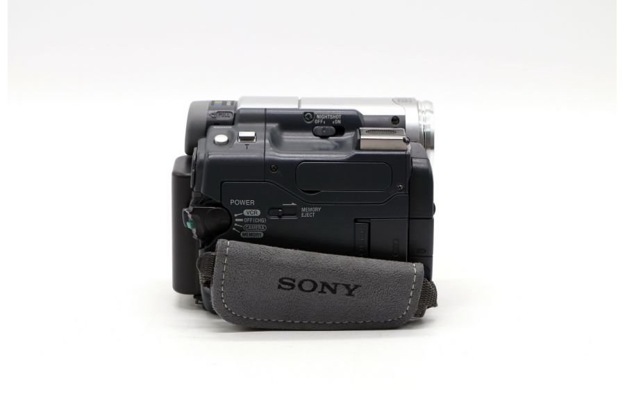 Видеокамера Sony DCR-TRV33E