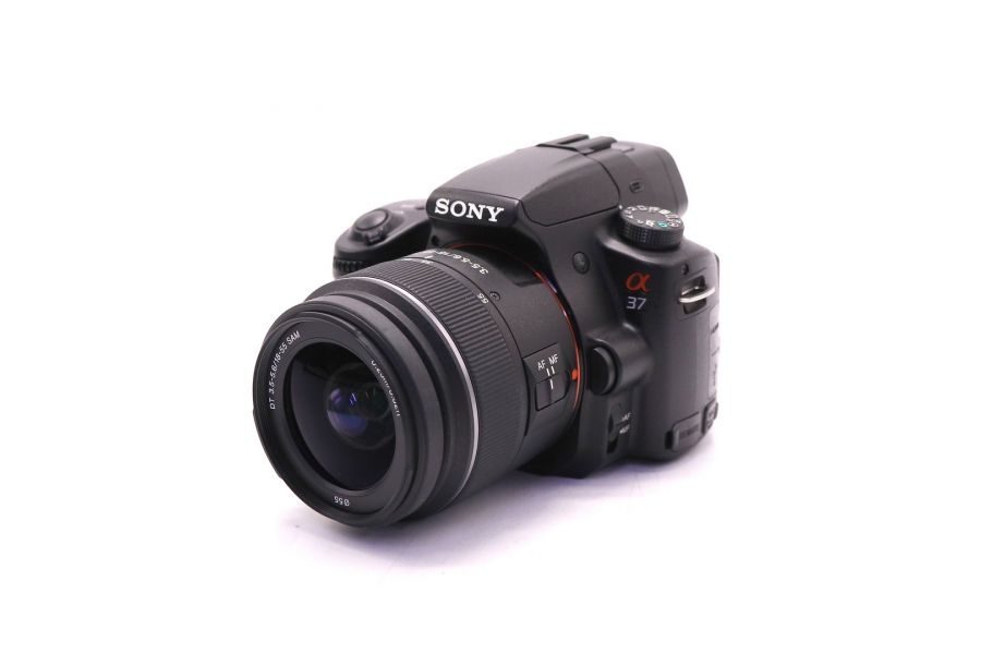 Фотокамера зеркальная Sony A37 kit (пробег 1600 кадров)