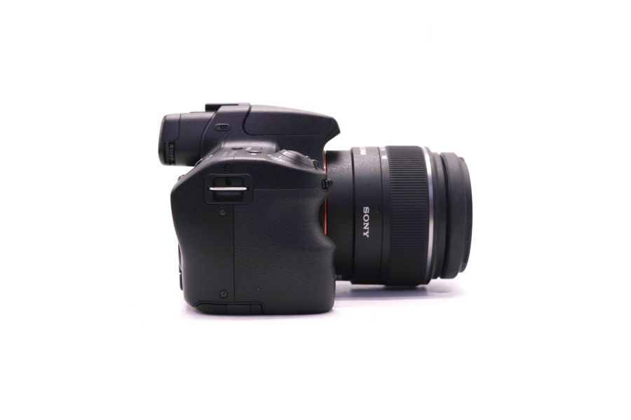 Фотокамера зеркальная Sony A37 kit (пробег 1600 кадров)