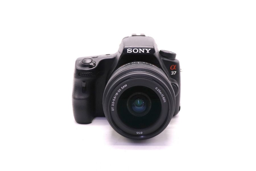 Фотокамера зеркальная Sony A37 kit (пробег 1600 кадров)
