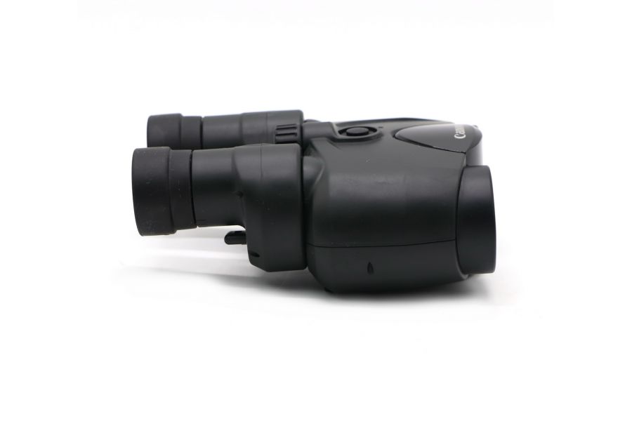 Бинокль Canon 10x30 IS