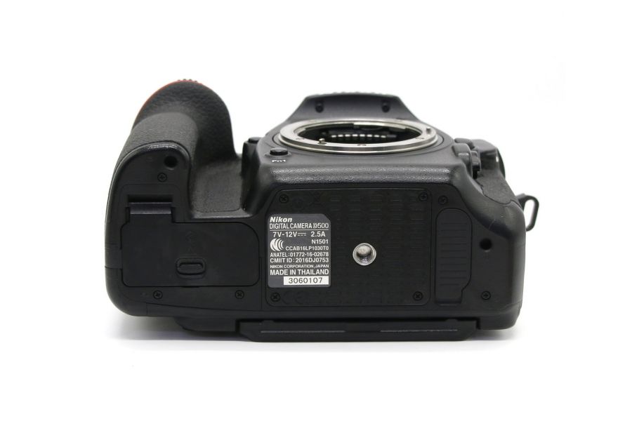 Nikon D500 body (пробег 43755 кадров)