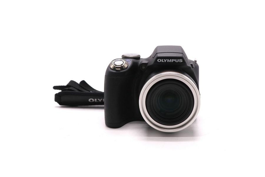 Компактная цифровая фотокамера Olympus SP-590UZ 