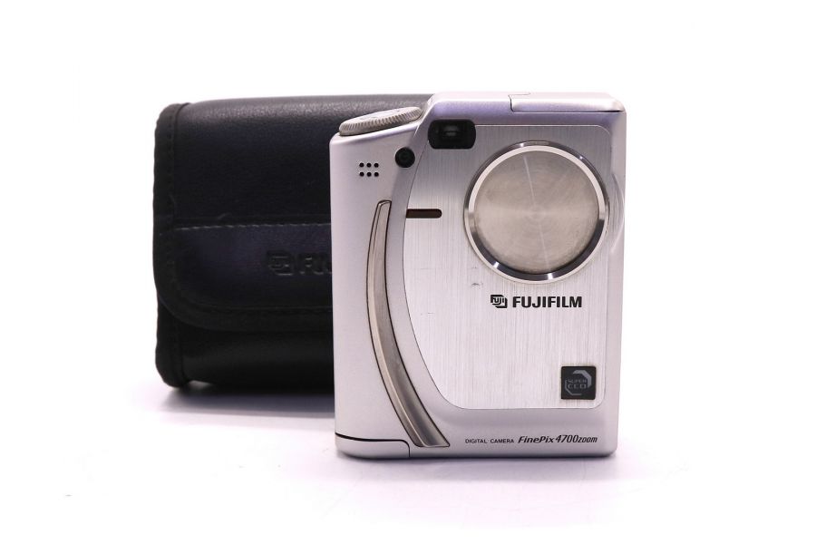 Fujifilm FinePix 4700 компактная цифровая камера