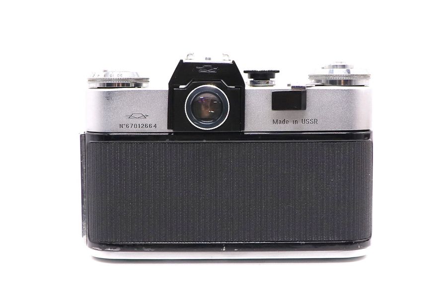 Ранний Зенит Е + Гелиос-44 (СССР, 1967г.)