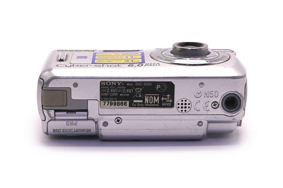 Sony Cyber-shot DSC-S600