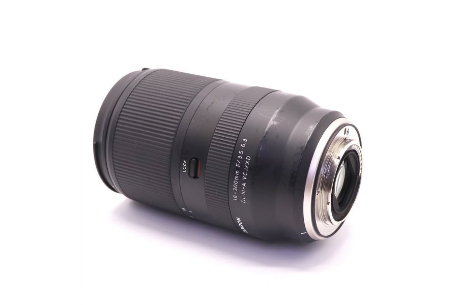 Tamron 18-300mm f/3.5-6.3 Di III-A VC VXD (B061)