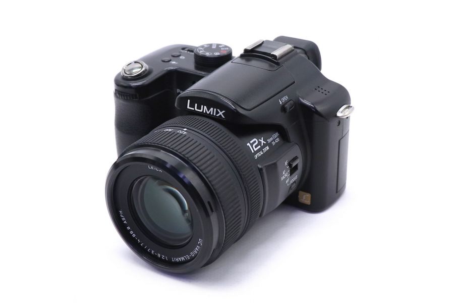 Panasonic Lumix DMC-FZ50 в упаковке