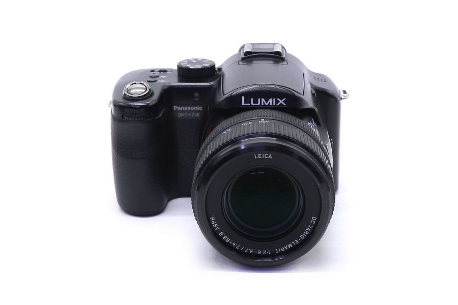 Panasonic Lumix DMC-FZ50 в упаковке