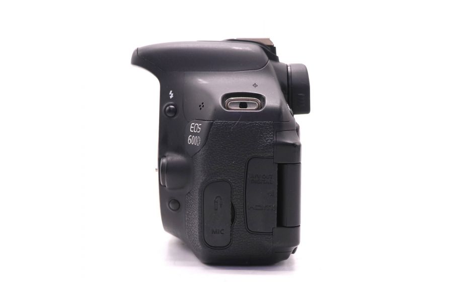 Canon EOS 600D body в упаковке (пробег 6550 кадров)