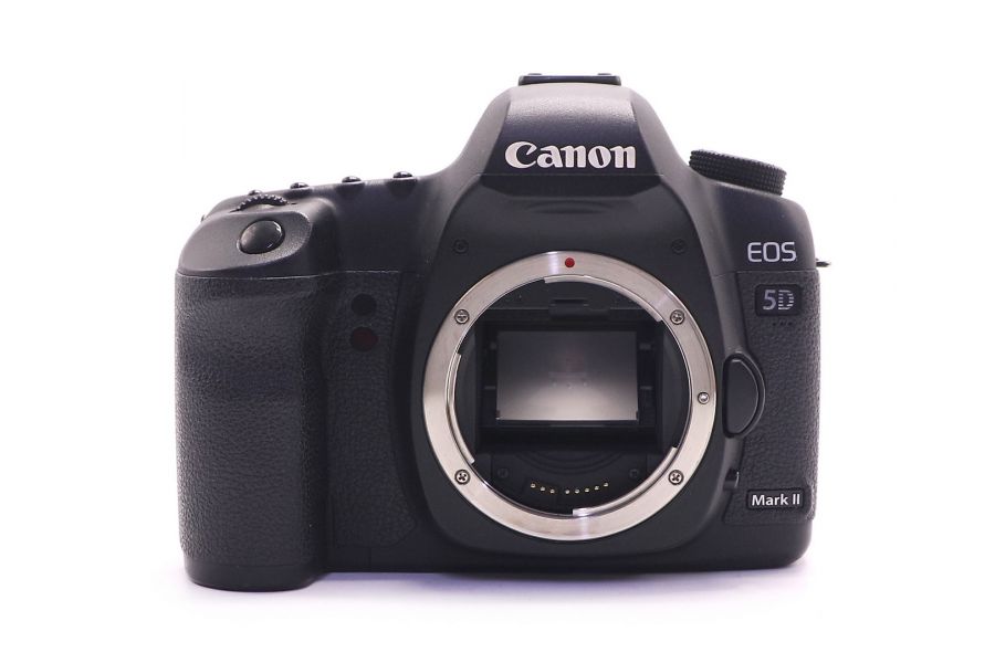 Canon EOS 5D Mark II body в упаковке (пробег 53130 кадров)