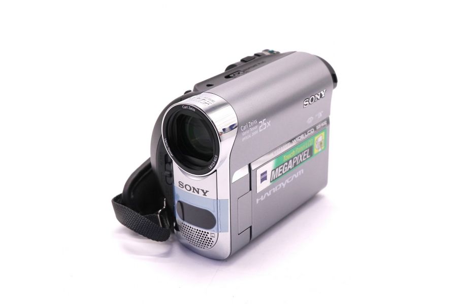 Видеокамера Sony DCR-HC62E в упаковке