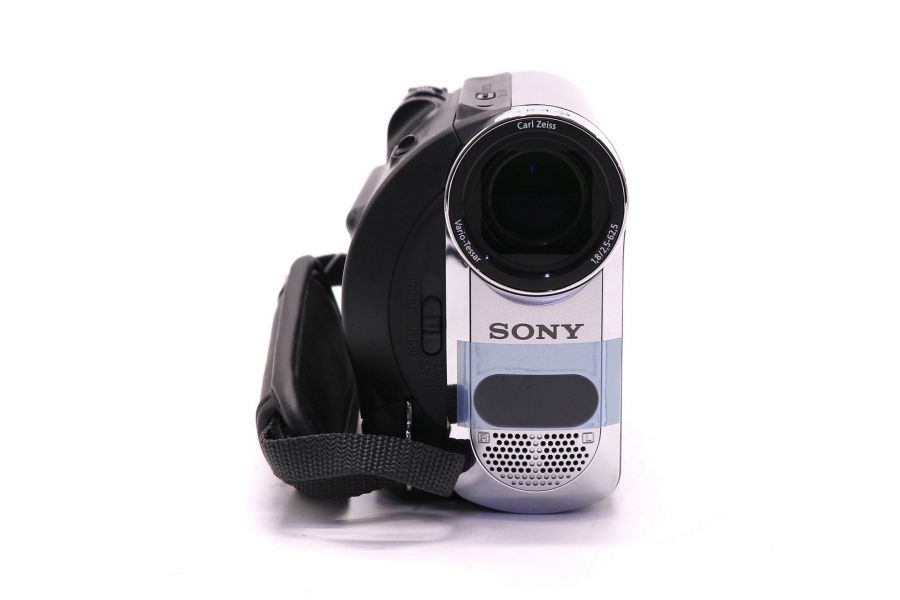Видеокамера Sony DCR-HC62E в упаковке