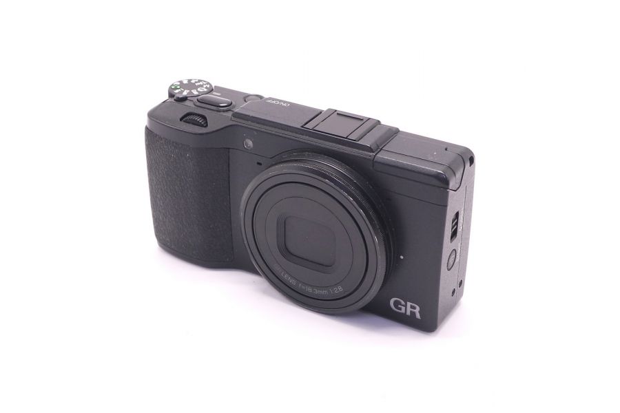 Ricoh GR II в упаковке (пробег 9480 кадров)