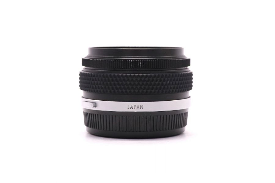 Объектив Olympus OM-System Zuiko Auto-W 24mm f/2.8