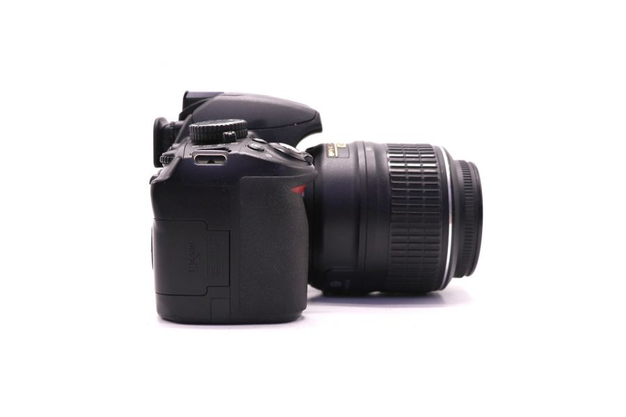 Nikon D3100 kit (пробег 41990 кадров)