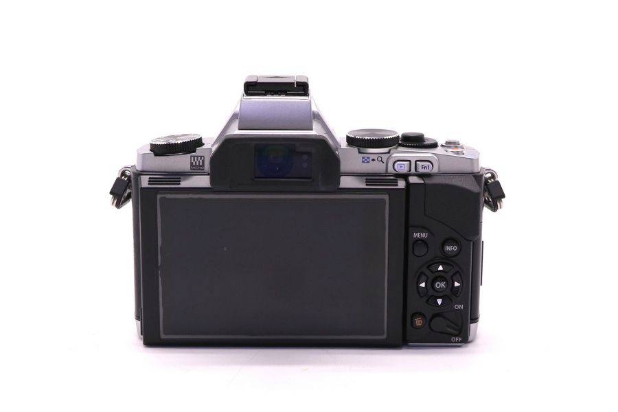 Olympus OM-D E-M5 body (пробег 1985 кадров)