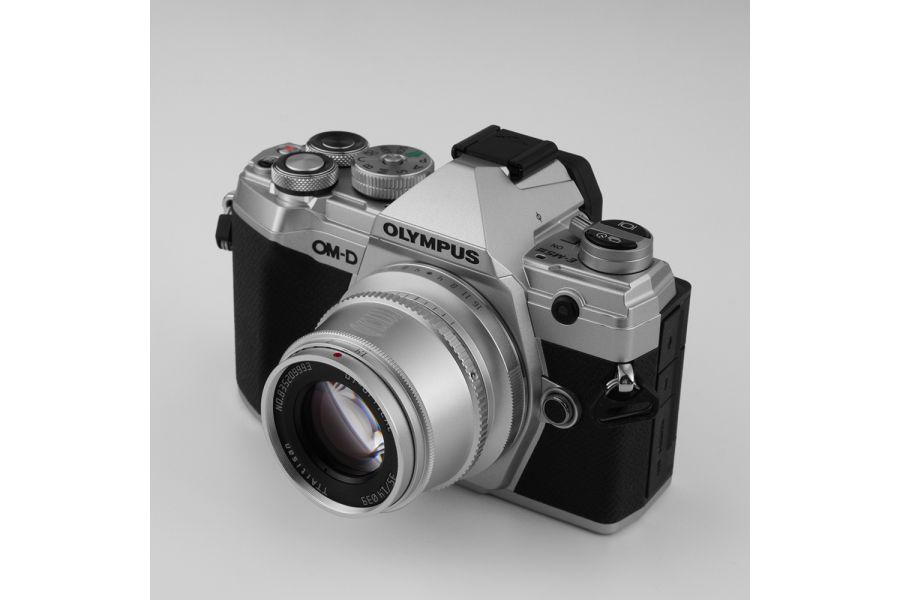 TTartisan 35mm F1.4 APS-C for Micro 4/3 (серебро)