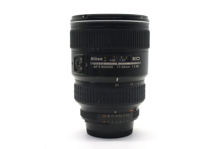 Nikon 17-35mm f/2.8D IF-ED AF-S Zoom-Nikkor (Japan)