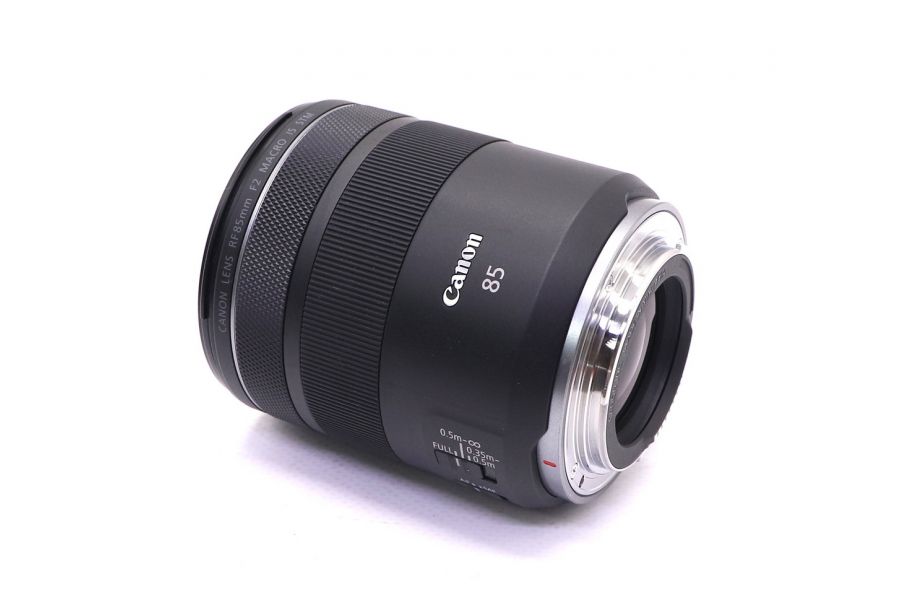 Canon RF 85mm f/2 Macro IS STM