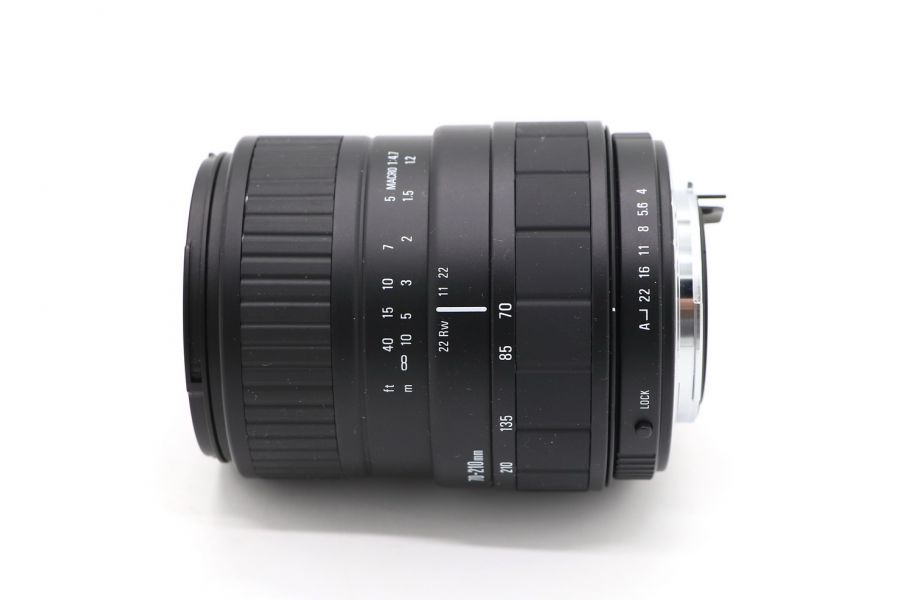 Sigma 70-210mm f/4-5.6 UC-II Pentax K