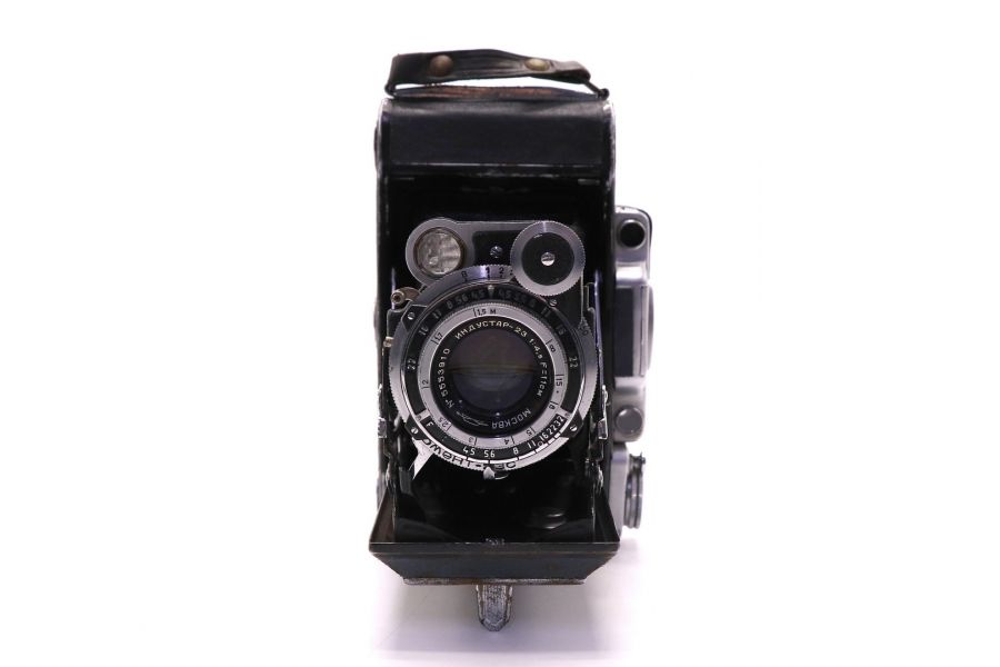 Москва 4 советская среднеформатная клапп-камера