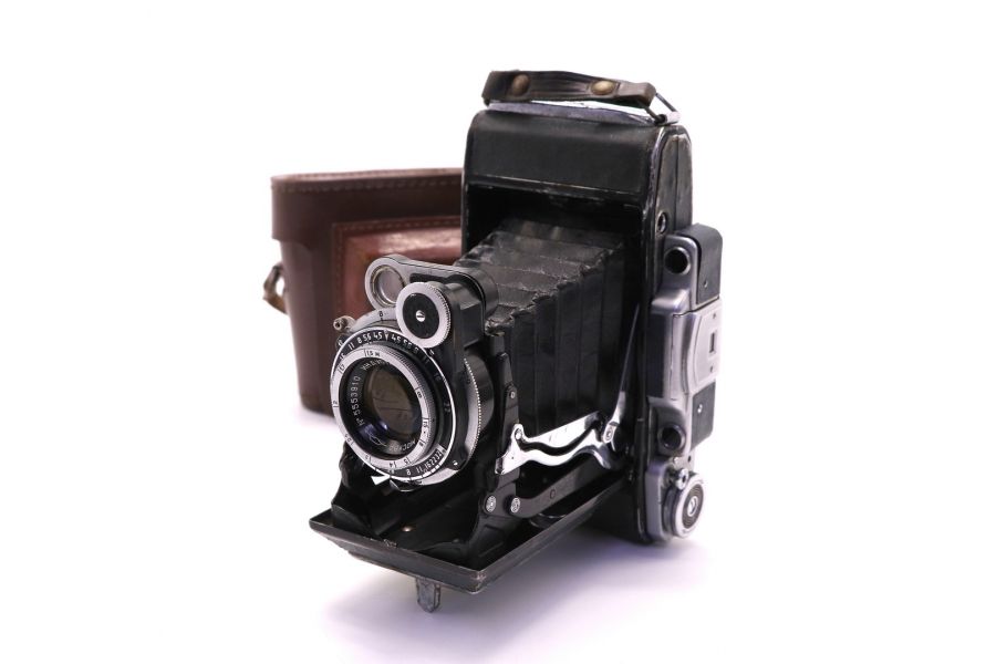 Москва 4 советская среднеформатная клапп-камера