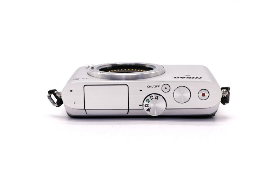 Nikon 1 J3 body (пробег 390 кадров)