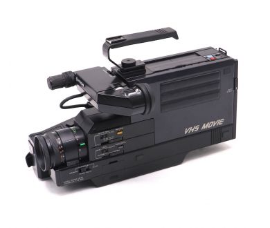 Видеокамера Hitachi VM-500E